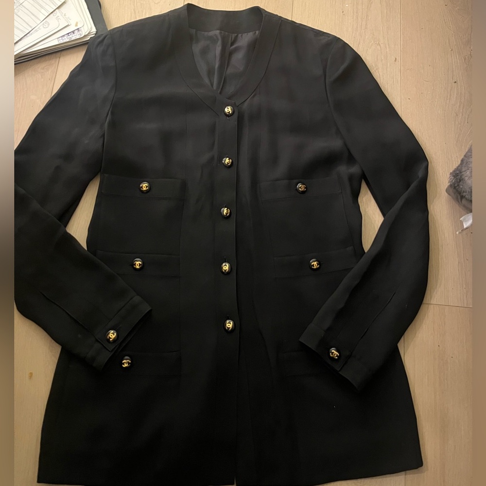 Authentic Chanel Vintage blazer size 38